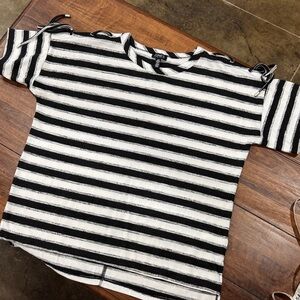 Jones New York Black and White Striped top